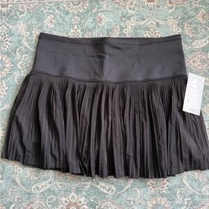 Athleta Size L 13.5 Inch a Game Mesh Skort